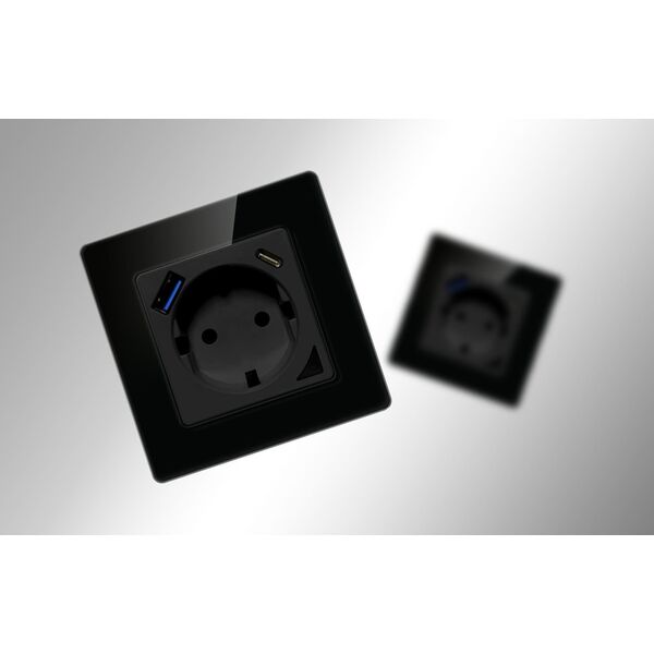 Avatto Inteligentne gniazdo ścienne WiFi Avatto N-WOT10-USB-B USB i USB-C TUYA (czarne)