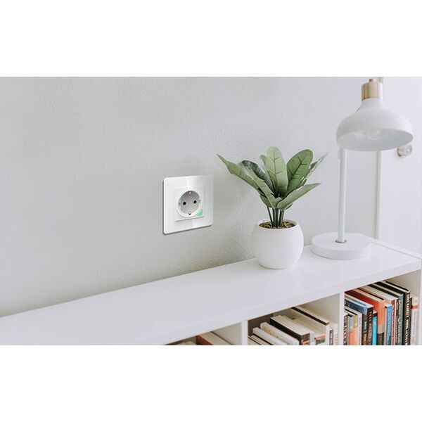 Avatto Inteligentne gniazdo ścienne WiFi Avatto N-WOT10-EU-W TUYA (białe)