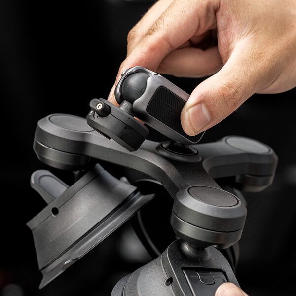 PGYTECH Uchwyt do kamer sportowych PGYTECH trójramienny z mocowaniem Suction Cup