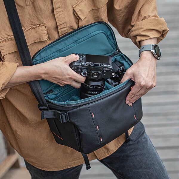 Torba PGYTECH Torba fotograficzna na ramię PGYTECH OneMo Sling 7L (czarna)