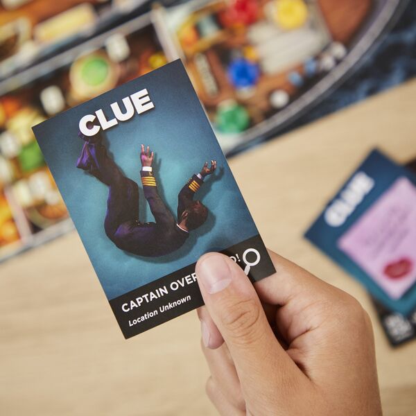 Hasbro CLUEDO Board game Escape SS Disaster (In Finnish lang.)