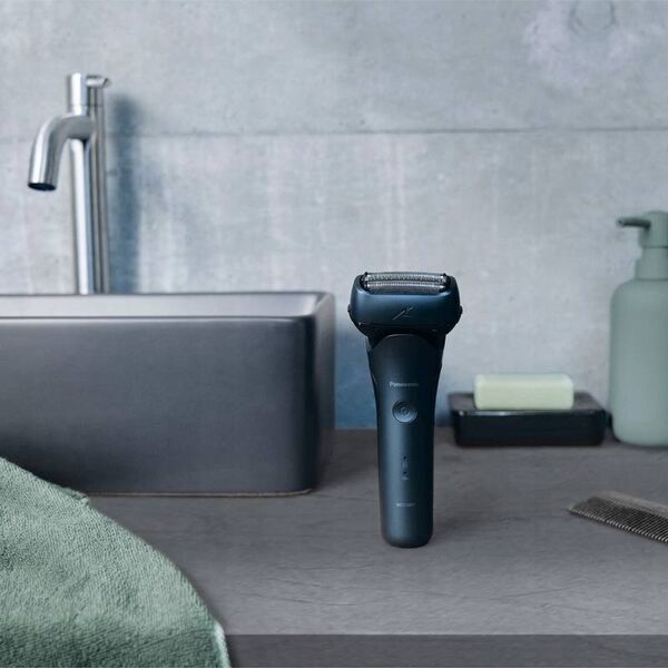Panasonic | Shaver | ES-LT4B-A803 | Operating time (max) 45 min | Cordless | Wet & Dry | Dark blue