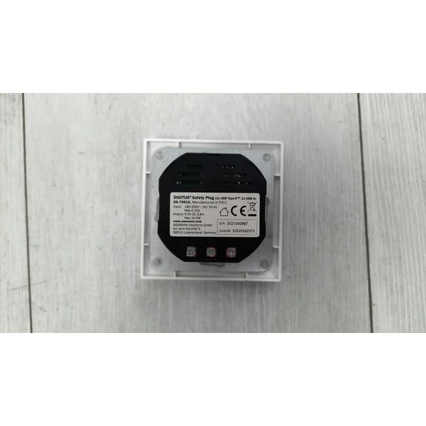 Digitus ZUB Digitus Steckdose 1x Schutzkontakt, USB