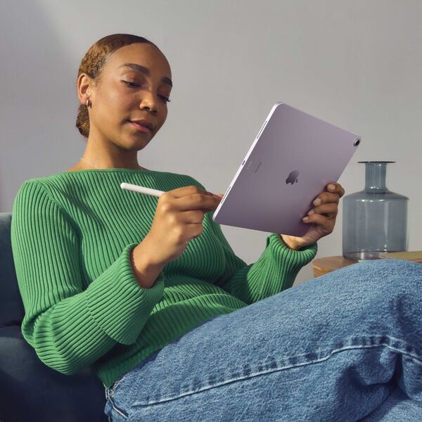 Tablet Apple iPad Air 11" 6 gen. 128 GB 5G Beżowy (MUXF3NF/A)