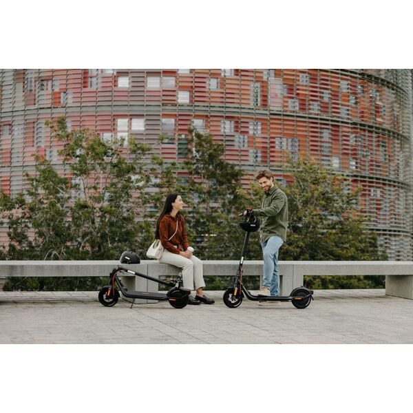 Hulajnoga elektryczna Segway Ninebot by Segway Kickscooter F2 Pro E, Juodas | Segway | Kickscooter F2 Pro E | Up to 25 km/h | 10 " | Juodas