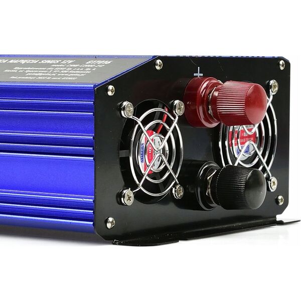 Przetwornica Geko Przetwornica napięcia SINUS 24V/230V 2000/4000W (2)