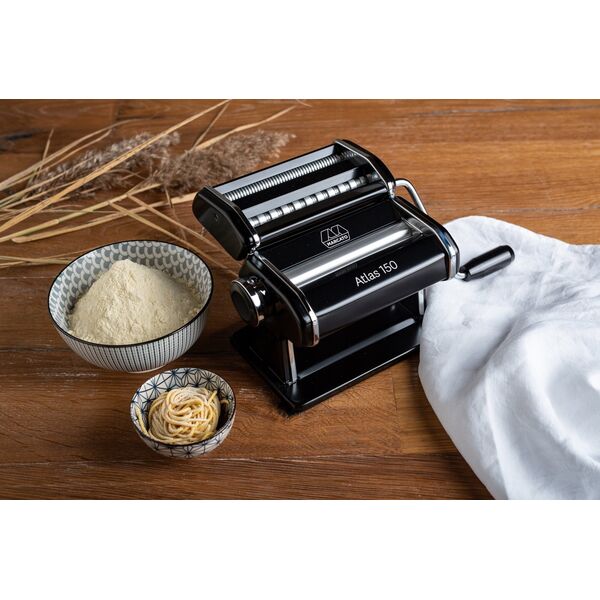 Marcato Marcato ATLAS 150 NERA + PASTA- BIKE NERO