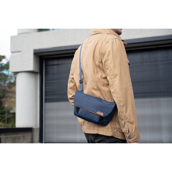 Torba Peak Design Peak Design Field Pouch Midnight v2 - Niebieski, z paskiem