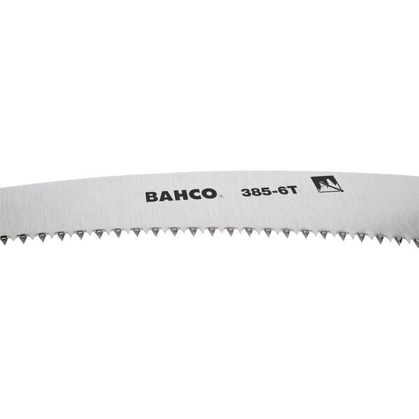 Bahco Bahco Pjūklas naudojamas su kotu 25 mm skersmens. Grūdinti dantys. Geležtės ilgis 360 mm. Riesta "nosis", kad neišlystų iš prapjovos.