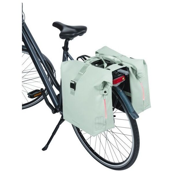 Basil Sakwa podwójna BASIL SOHO DOUBLE PANNIER BAG NORDLICHT MIK, MIK System (ready to go) 41L 100% wodoodporna pastel green oświetlenie Nordlicht Technolog