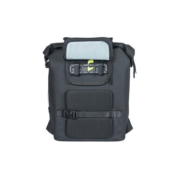 Basil Plecak/Sakwa rowerowa BASIL SOHO BACKPACK NORDLICHT17L, mocowanie na haki Hook-On System, wodoodporny poliester, oświetlenie, night black (NEW 2024)