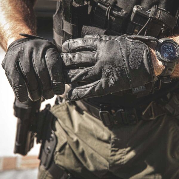 Mechanix Wear Mechanix Wear Mechanix pirštinės jėgos struktūroms, atsparios adatų dūriams Covert, M dydis