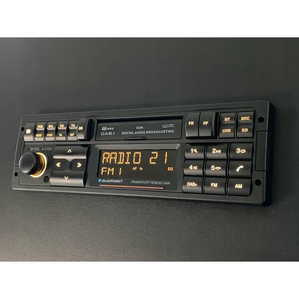 Radio samochodowe Blaupunkt BLAUPUNKT Frankfurt RCM 82 DAB