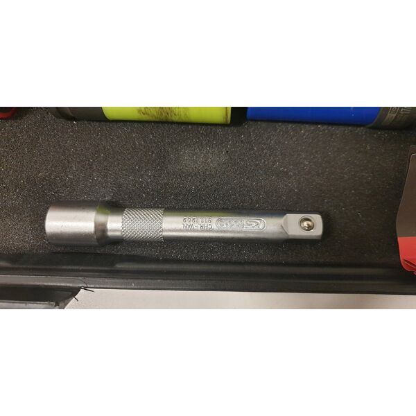 Sourcing 11-piece torque wrench and socket set KS TOOLS 20-200Nm 1/2&quot|