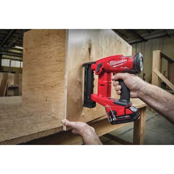 Milwaukee Galvanized staples MILWAUKEE 18G/15mm, 9200 pcs.
