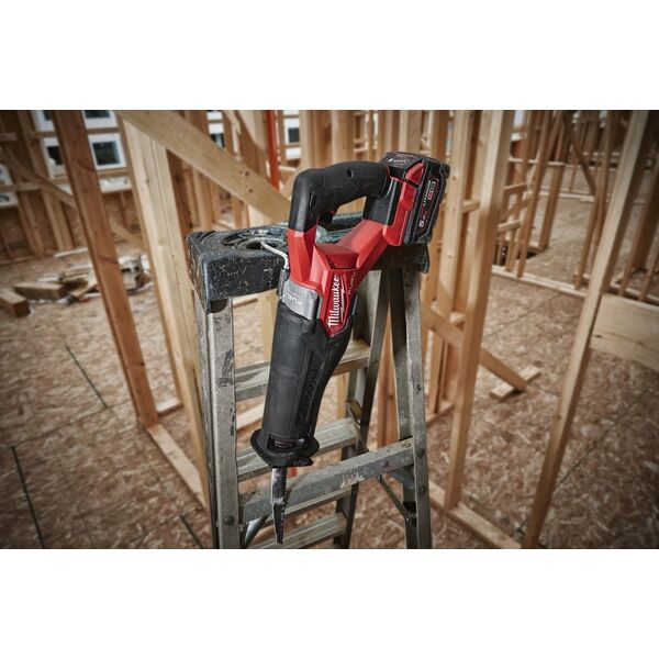 Milwaukee MILWAUKEE.SABER SAW M18FSZ-502X 2x5.0Ah