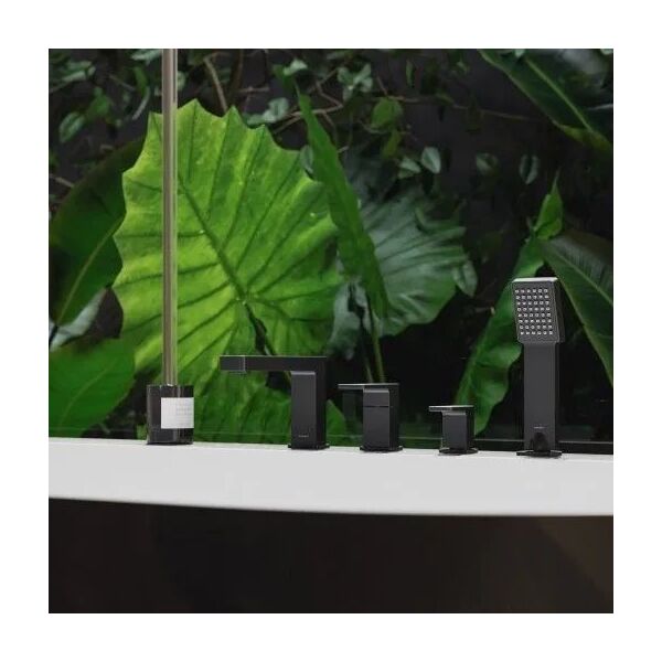 Bateria prysznicowa Sourcing Bathroom faucet with hand shower Omnires Baretti BA7832BL