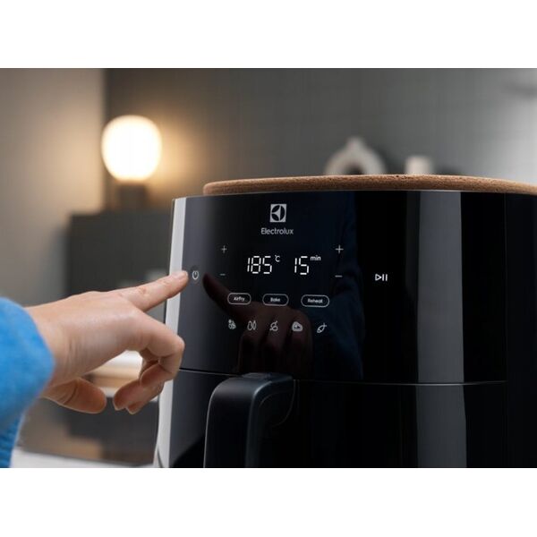 Frytkownica beztłuszczowa Electrolux EAF7B