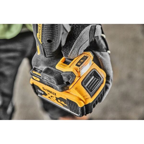 Wiertarko-wkrętarka Dewalt DEWALT. SCREWDRIVER 18V   DCD800P2T 90Nm 2x5.0Ah BL TSTAK LANYARD READY