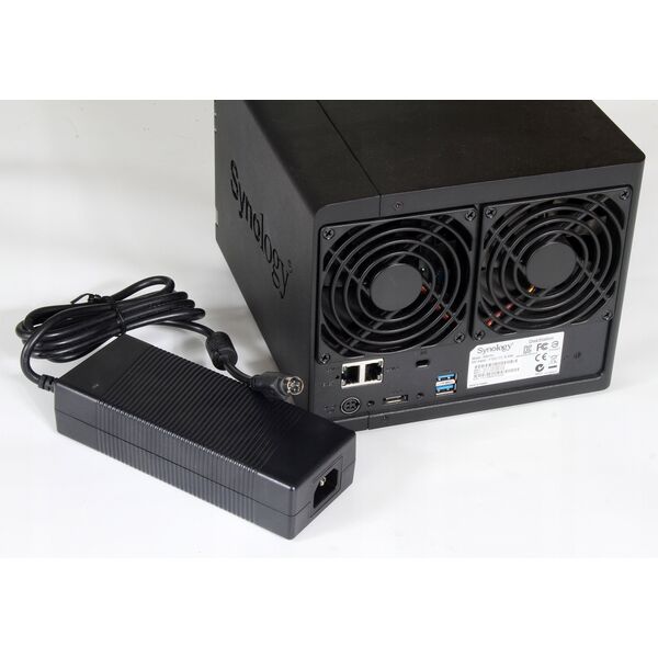 Zasilacz Synology Synology Adapter 90W_1 adapter zasilający/ inwentor Wewnętrzna 90 W Czarny
