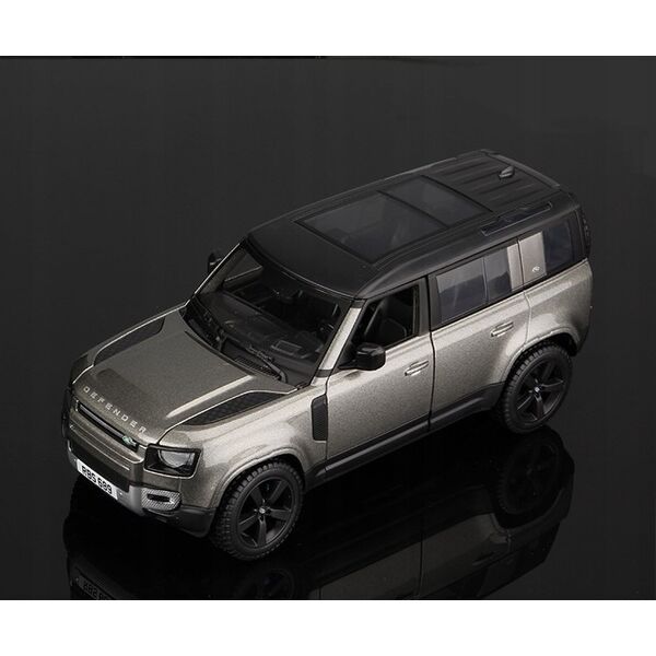 Bburago BBU 1:24 Land Rover Defender 2022 silver 21101SL