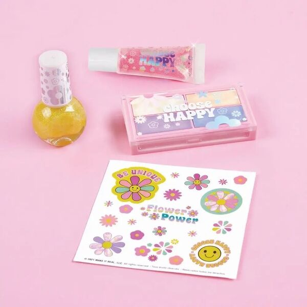Make it real MAKE IT REAL Water bottle with cosmetics set "A Taste of Beauty"