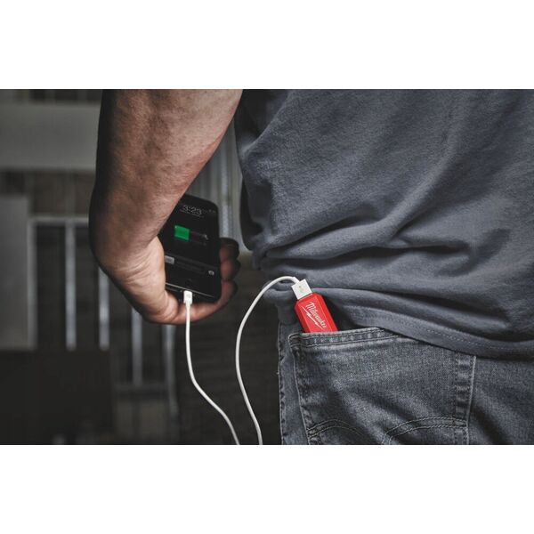 Milwaukee Kit L4 PPS-301 (battery L4 B3, charger, USB charging cable) Milwaukee