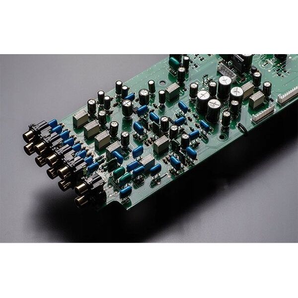 Denon Denon PMA-1700NE -integroitu vahvistin, hopea