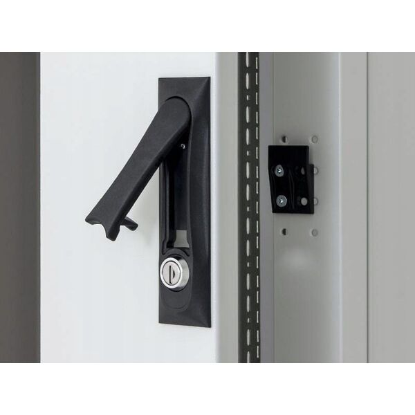 Triton TRITON SZAFA 19" 37U 600X800 NEW RMA-37-C68-CAX-N1