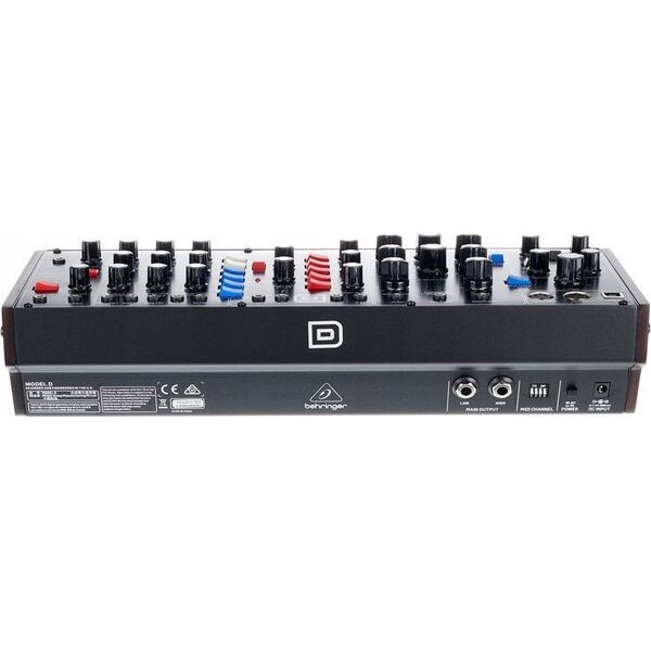 Behringer Behringer MODEL D Syntezator analogowy