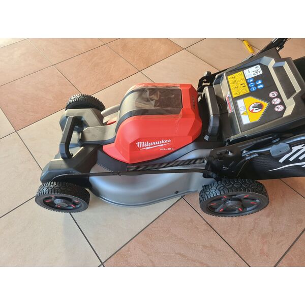 Kosiarka akumulatorowa Milwaukee MILWAUKEE.MOWER M18F2LM46-0 2x18V 46cm