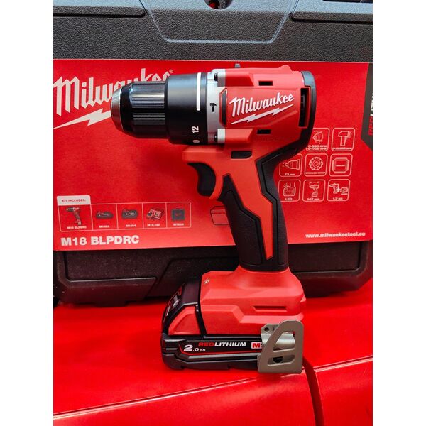 Wiertarko-wkrętarka Milwaukee MILWAUKEE.DRIVEN UD.M18BLPDRC-422C 60.5Nm 1x4.0Ah+1x2.0Ah BL