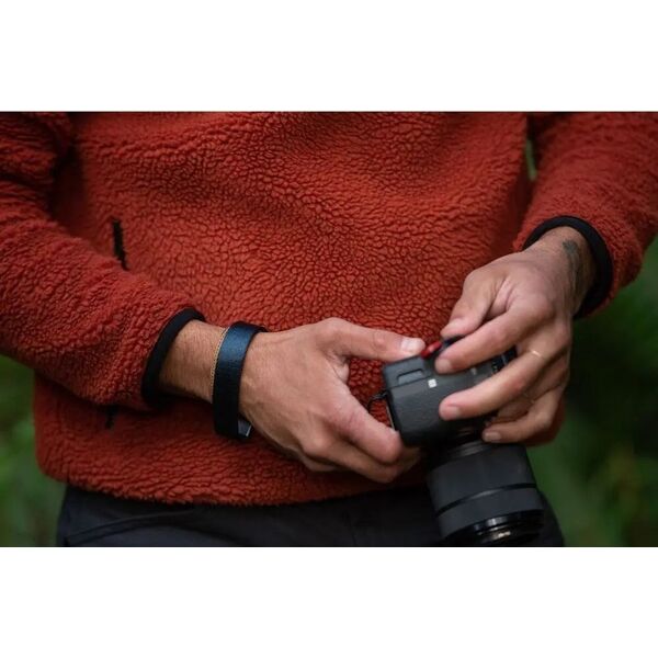 Torba Peak Design Pasek Na Nadgarstek Peak Design Cuff Midnight Niebieski v3