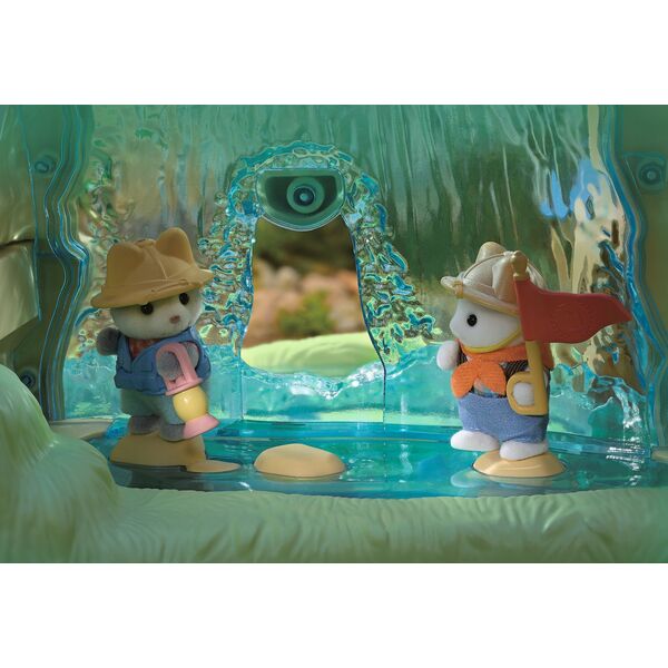 Figurka Epoch SYLVANIAN Wyspa z wodospadem SecretForest 05761