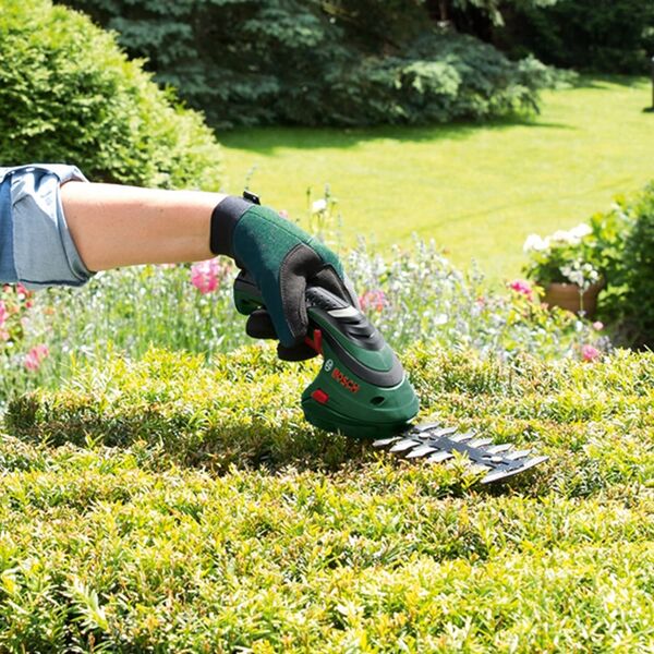 Bosch Bosch Isio 0600833106 Cordless Brush and Grass Shears Set