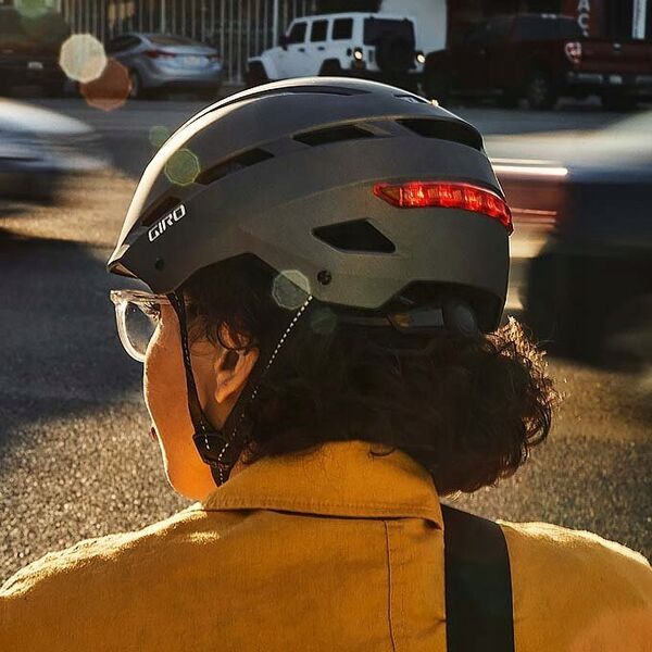 Giro Kask miejski GIRO ESCAPE MIPS INTEGRATED matte black roz. M (55-59 cm) (NEW)