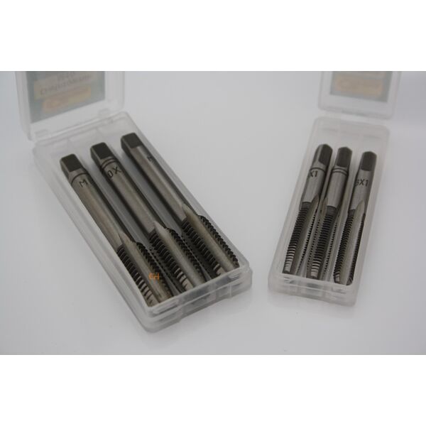 Corona Screw M20 x 2.5 mm 3 pcs.