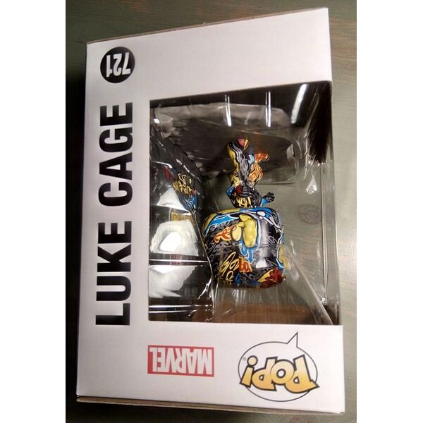 Figurka Funko POP! 721: Marvel Deluxe Street Art Collection - Luke Cage (EB Exclusive)