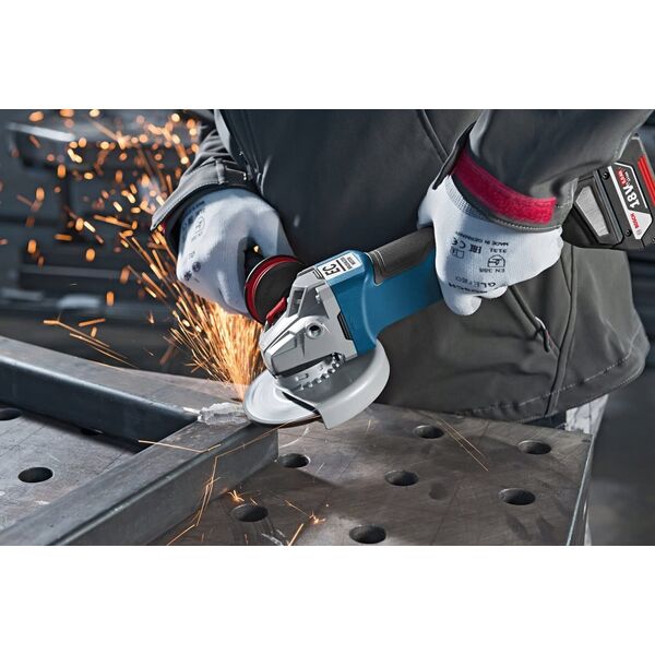 Szlifierka Bosch Bosch cordless angle grinder GWS 18V-10 P Professional, 125mm (blue/black, 2x Li-ion battery 5.0Ah, in L-BOXX)