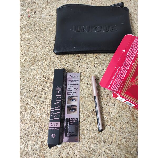 L OREAL Atelier Kit Set L'Oreal Paris: Lash Paradise, Volumizing & Lengthening, Mascara, Extra Black, 6.4 ml + Paradise, Kajal Eye Pencil, 1.2 g + Makeup Bag, Black For Women