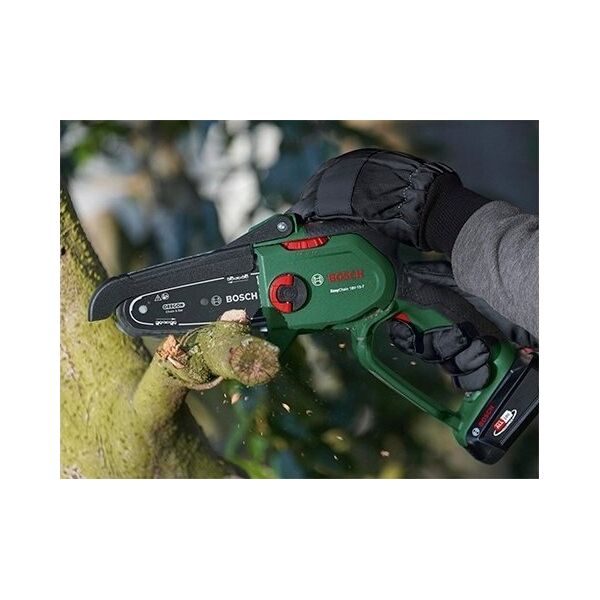 Piła łańcuchowa Bosch Bosch EasyChain18V-15-7,1x2,5Ah Grandininis pjūklas akku