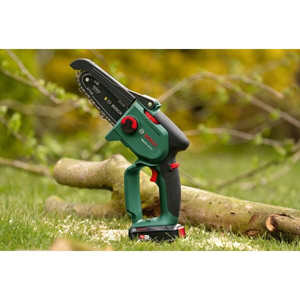 Piła łańcuchowa Bosch Bosch EasyChain18V-15-7,1x2,5Ah Grandininis pjūklas akku