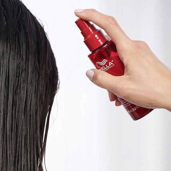 Wella Atkuriamasis purškiklis pažeistiems plaukams Wella Ultimate Repair Miracle Hair Rescue 95ml