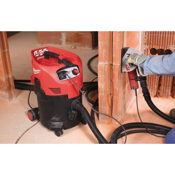 Odkurzacz przemysłowy Milwaukee MILWAUKEE.VACUUM CLEANER 1500W 30L AS300ELCP L CLASS