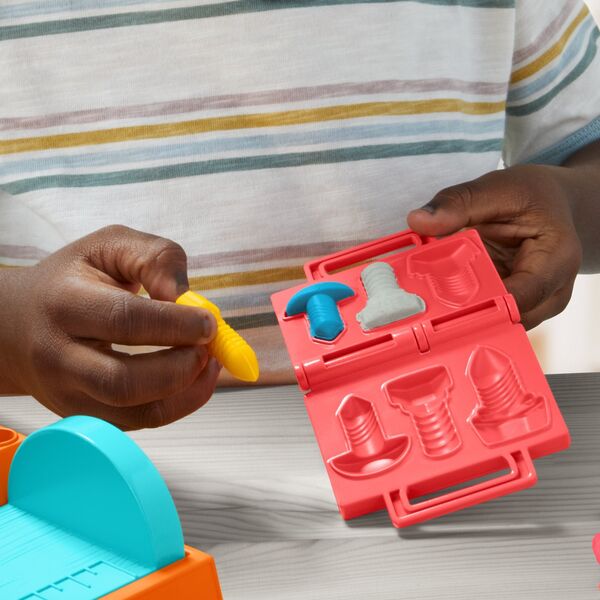 Play-Doh PLAY-DOH playset Stamp n saw tool bench