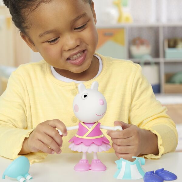 Figurka Peppa Pig PEPPA PIG playset Peppa and friends dress up 15 cm