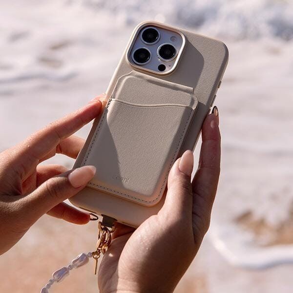 Uniq UNIQ etui Coehl Muse iPhone 16 Pro 6.3"   Magnetic Charging dusty nude