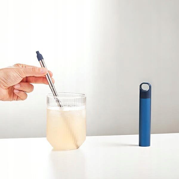 Lexon Lexon Nomaday UV Straw Reusable Straw with UV Disinfection Function Dark Blue/Dark Blue LL147DB