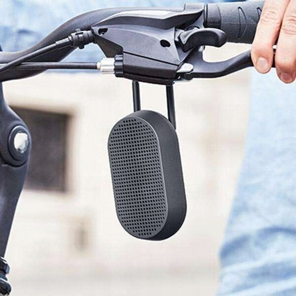 Głośnik Lexon Lexon Mino T Waterproof Speaker with Stand and Carabiner Gray/Grey LA124G