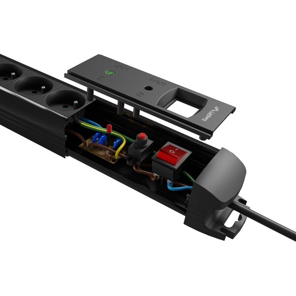 Listwa zasilająca Lanberg SP1 przeciwprzepięciowa 5 gniazd 1.5 m czarna (SP1-05F-0150-BK)